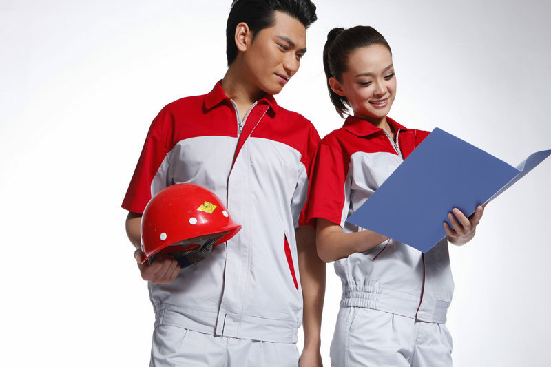 正式工作服與休閑工作服如何區分，要考慮哪些方面?