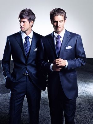 穿西服應該如何搭配襯衫和領帶？